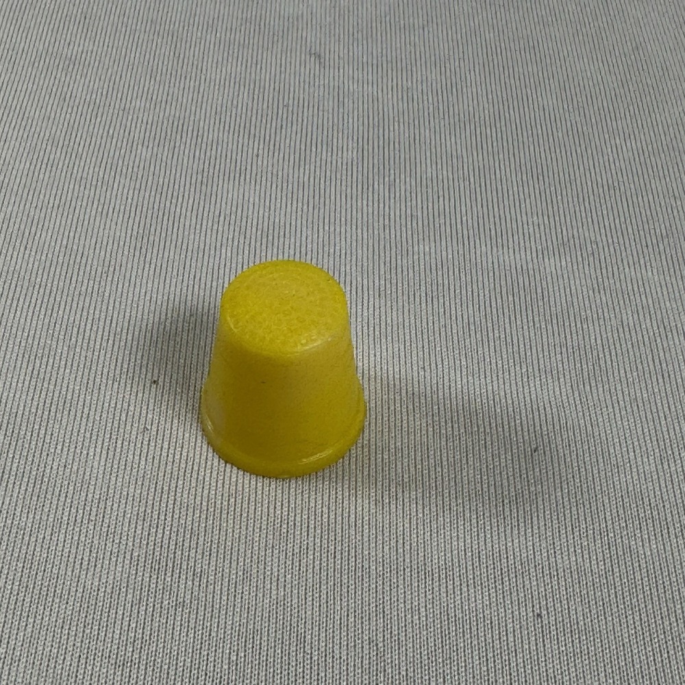 Vintage Yellow‎ Plastic Thimble